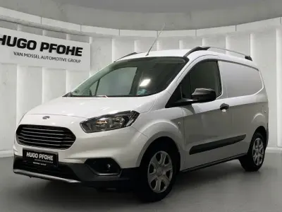 Gebraucht Ford Transit Trend 101 PS (74 kW) 2023 Weiß Van
