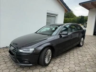 Gebraucht Audi A4 150 PS (110 kW) 2014 Grau Kombi