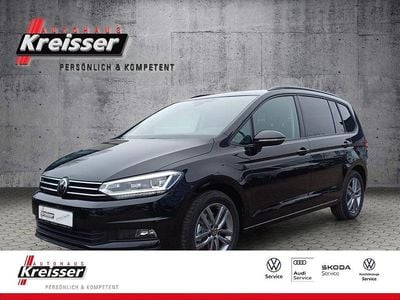 Gebraucht VW Touran 150 PS (110 kW) 2026 Grün Van / Kleinbus
