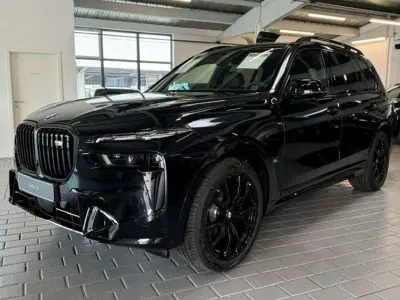 Gebraucht BMW X7 M Sport 530 PS (389 kW) 2026 Schwarz SUV