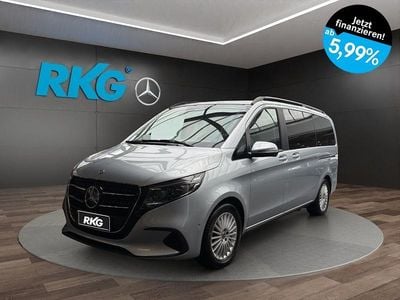 Gebraucht Mercedes V220 Style 163 PS (119 kW) 2025 Silber Van / Kleinbus
