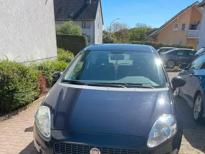 Usata Fiat Grande Punto 69 CV (50 kW) 2009 Blu Utilitaria