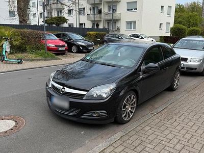 Usata Opel Astra 90 CV (66 kW) 2009 Nero Coupé