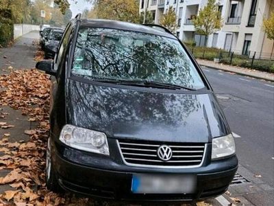 VW Sharan