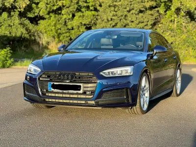 Gebraucht Audi A5 Ambiente 218 PS (160 kW) 2017 Blau Coupé