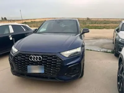 Gebraucht Audi Q5 Sportback S-Line 299 PS (219 kW) 2024 Navarrablau metallic SUV