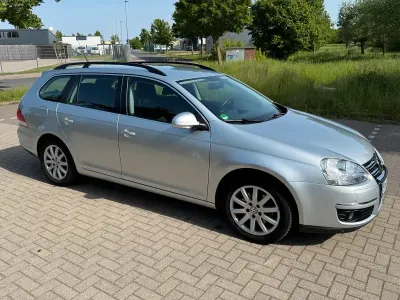 Gebraucht VW Golf VI 122 PS (89 kW) 2009 Silber Kleinwagen