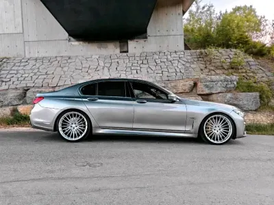 Gebraucht BMW 740 M Sport 320 PS (235 kW) 2019 Grau Limousine