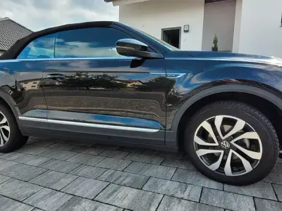 Gebraucht VW T-Roc Cabriolet Active 150 PS (110 kW) 2021 Schwarz Cabrio