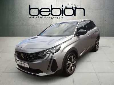 Gebraucht Peugeot 3008 Allure 131 PS (96 kW) 2023 Silber SUV