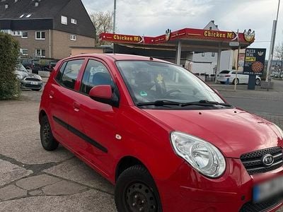 Usado Kia Picanto 65 HP (47 kW) 2009 Vermelho Citadino