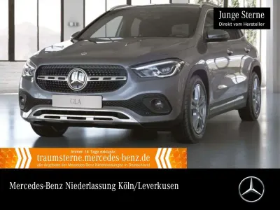 Gebraucht Mercedes GLA200 Progressive 163 PS (119 kW) 2020 Grau SUV