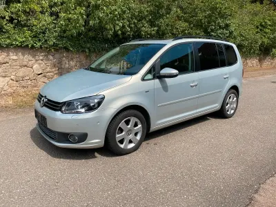 Gebraucht VW Touran Cup 140 PS (102 kW) 2011 Silber Van / Kleinbus