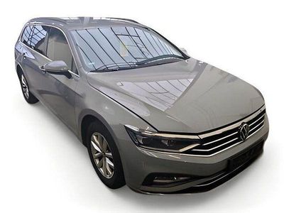 Gebraucht VW Passat Business 150 PS (110 kW) 2022 Mondsteingrau Kombi
