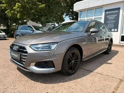 Gebraucht Audi A4 Advanced 150 PS (110 kW) 2021 Grau Kombi