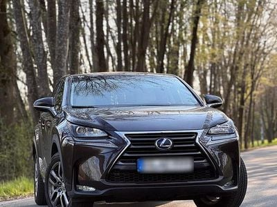Lexus NX300h