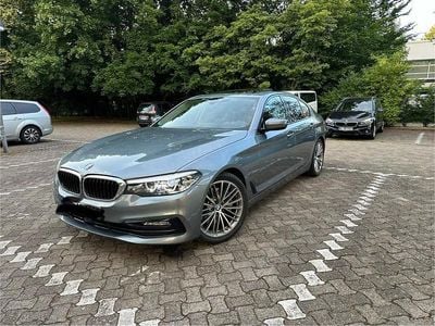 Second-hand BMW 530 Sport Line 265 CP (194 kW) 2017 Albastru Berlinǎ