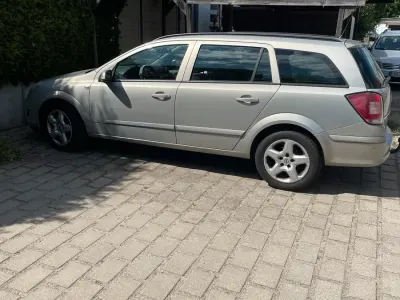 Gebraucht Opel Astra 115 PS (84 kW) 2001 Beige Kombi