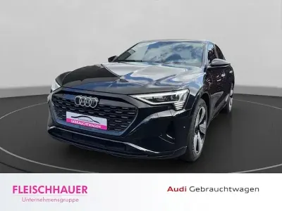 Gebraucht Audi Q8 Sportback e-tron Advanced Plus 250 kW (340 PS) 2024 Mythosschwarz metallic SUV