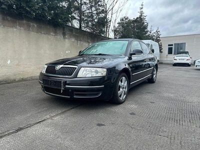 Schwarz Gebraucht 2006 Skoda Superb LAURIN & KLEMENT Limousine | 2.999 € (Guter Preis)