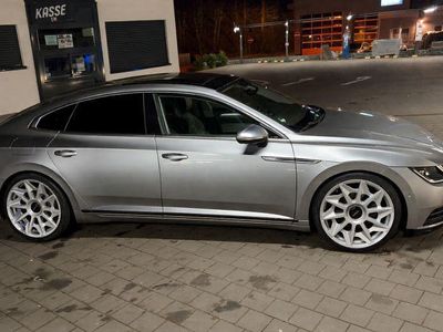 Gebraucht VW Arteon Elegance 190 PS (139 kW) 2017 Silber Kleinwagen