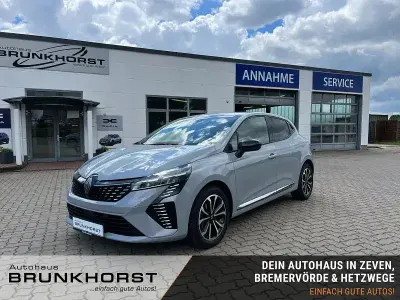Gebraucht Renault Clio Techno 90 PS (66 kW) 2025 Rafalegrau Kleinwagen