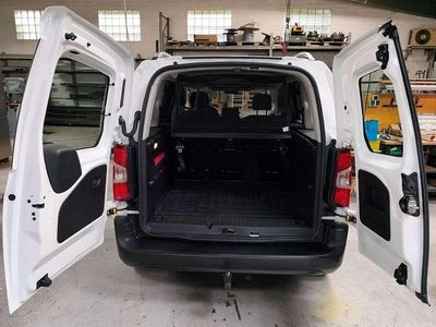 Gebraucht Peugeot Rifter Active 131 PS (96 kW) 2020 Weiß Van / Kleinbus