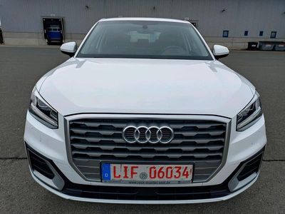 Gebraucht Audi Q2 Sport 150 PS (110 kW) 2017 Weiß SUV