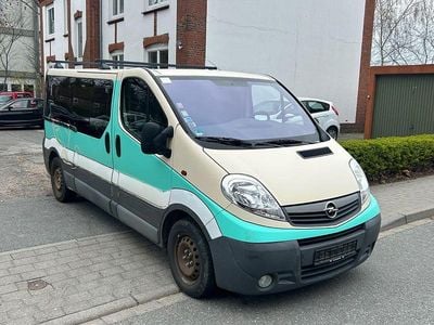 Gebraucht Opel Vivaro Design Edition 145 PS (106 kW) 2011 Weiß Van / Kleinbus