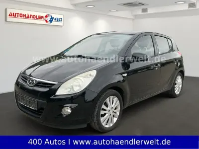 Gebraucht Hyundai i20 Style 101 PS (74 kW) 2009 Schwarz Kleinwagen