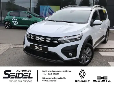 Gebraucht Dacia Jogger Expression 101 PS (74 kW) 2023 Gletscherweiss Van / Kleinbus