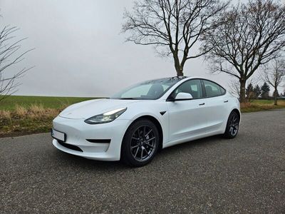 gebraucht Tesla Model 3 SR+ Version 2022 | 60 kWh | AHK | 8 org. Räder
