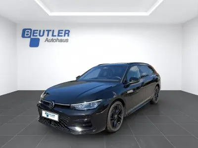 Gebraucht VW Passat R-line 193 PS (141 kW) 2025 Grenadillschwarz metallic Kombi