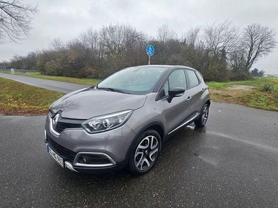 Grau Gebraucht 2017 Renault Captur XMOD SUV | 9.800 € (Fairer Preis)