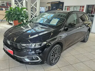 Gebraucht Fiat Tipo Life 101 PS (74 kW) 2022 Schwarz Kombi
