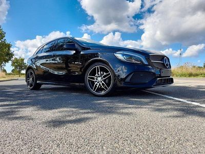 Gebraucht Mercedes A180 AMG line 122 PS (89 kW) 2017 Schwarz Limousine