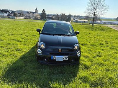 Gebraucht Abarth 695 179 PS (131 kW) 2024 Schwarz Kleinwagen
