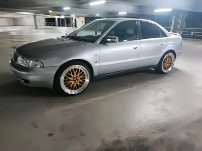 Gebraucht Audi A4 101 PS (74 kW) 1996 Silber Limousine