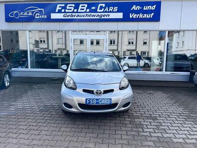 Gebraucht Toyota Aygo Cool 68 PS (50 kW) 2009 Silber Kleinwagen