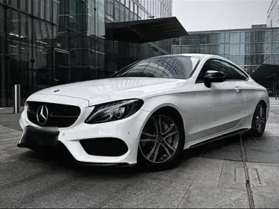 Gebraucht Mercedes C300 245 PS (180 kW) 2017 Weiß Coupé