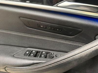 Silber metallic Gebraucht 2018 BMW 530 Luxury Line Kombi | 32.170 € (Teuer)