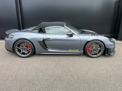 Neu Porsche 718 500 PS (367 kW) 2025 Grau Cabrio