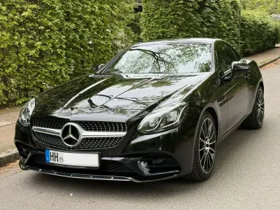Gebraucht Mercedes SLC200 AMG line 184 PS (135 kW) 2017 Schwarz Cabrio