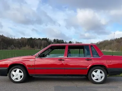 Usata Volvo 740 113 CV (83 kW) 1989 Rosso Berlina