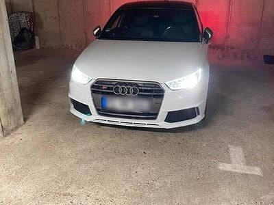 Audi S1