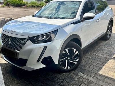 Peugeot e-2008