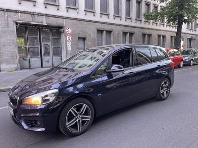 BMW 218