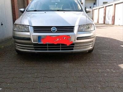 Second-hand Fiat Stilo 80 CP (58 kW) 2002 Argintiu Berlinǎ