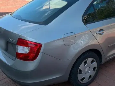 Brugt Skoda Rapid 63 HK (46 kW) 2013 Guld Hatchback