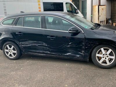 gebraucht Volvo V60 schwarz, 2.0, diesel